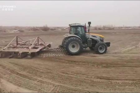 丰疆智能轮式拖拉机2204新疆作业展示